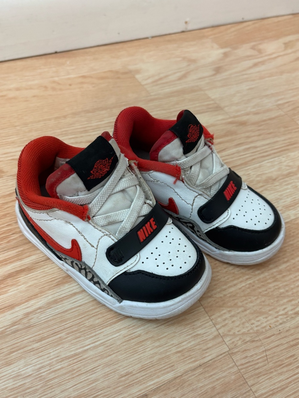 Nike Jordan Kids' White, Black & Red Low-Top Sneakers